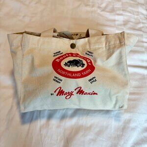 Roots Canada x Mary Maxim Roots Cabin Scarf Knit Kit